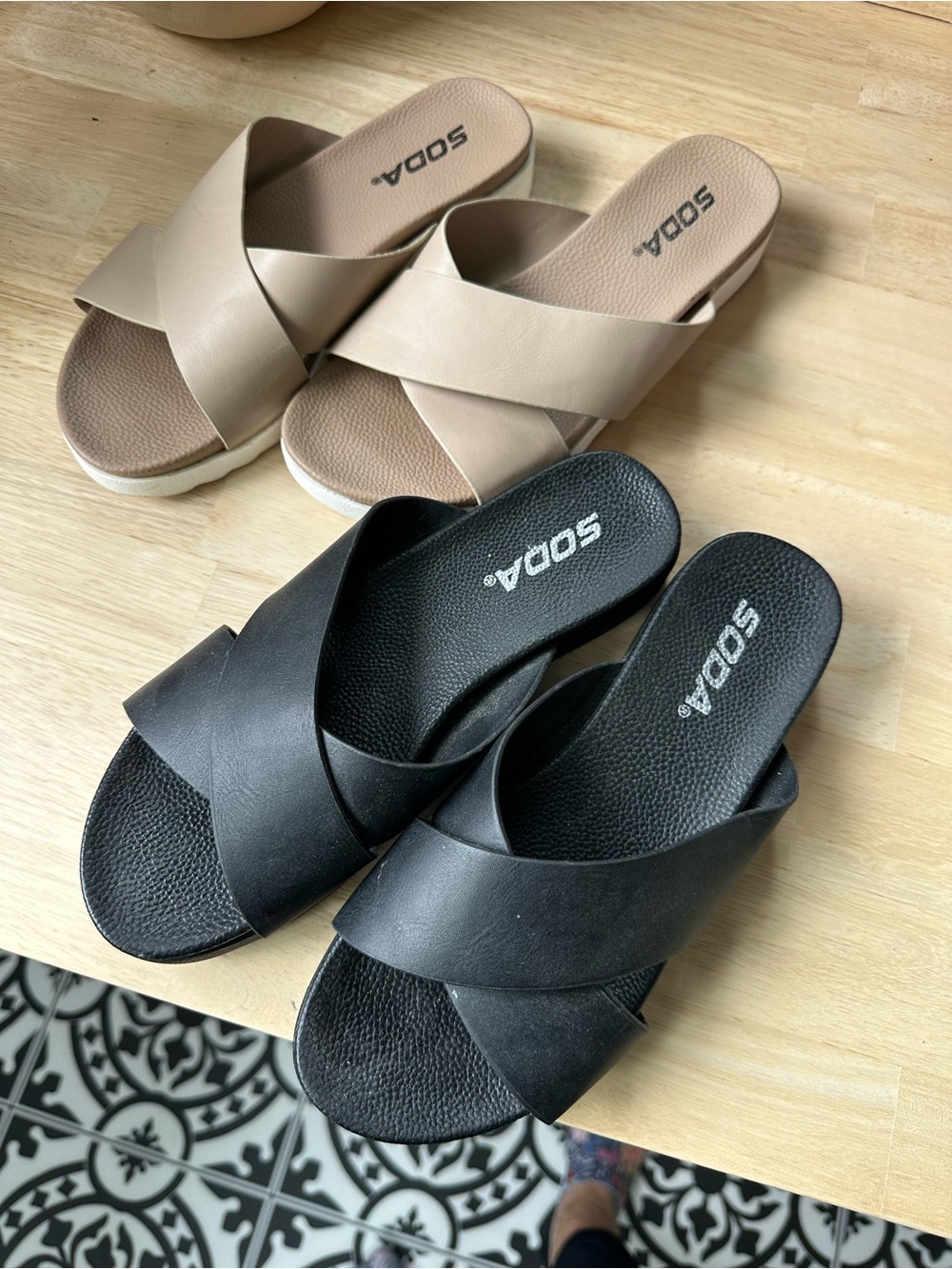 Soda Women's Crisscross Slide Sandals in Black and Beige